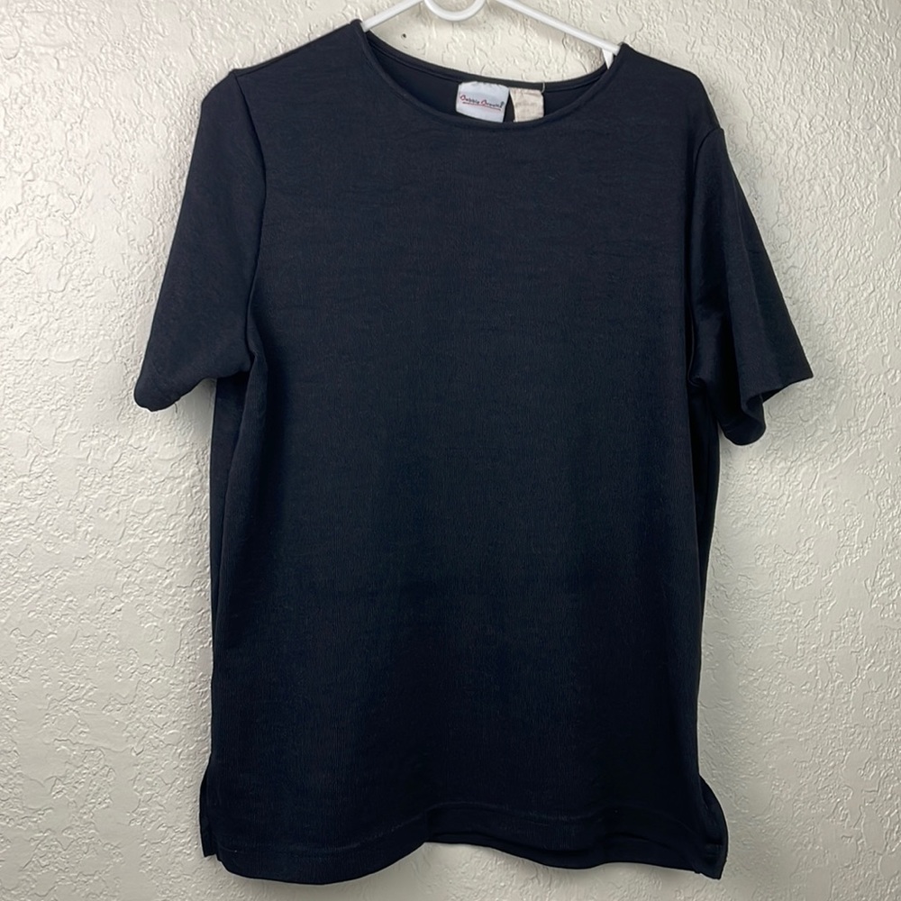 Bobbie Brooks black top